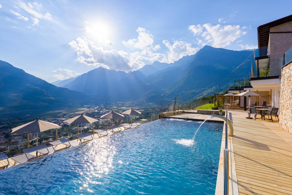 La Pergola PanoramaSuites Tirolo Bagian luar foto